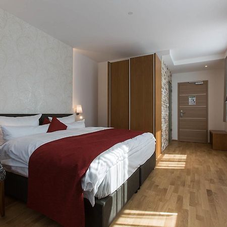 Hotel Am Schrannenplatz Memmingen Buitenkant foto