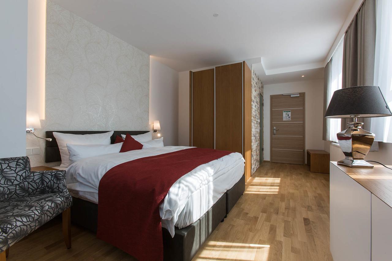 Hotel Am Schrannenplatz Memmingen Buitenkant foto
