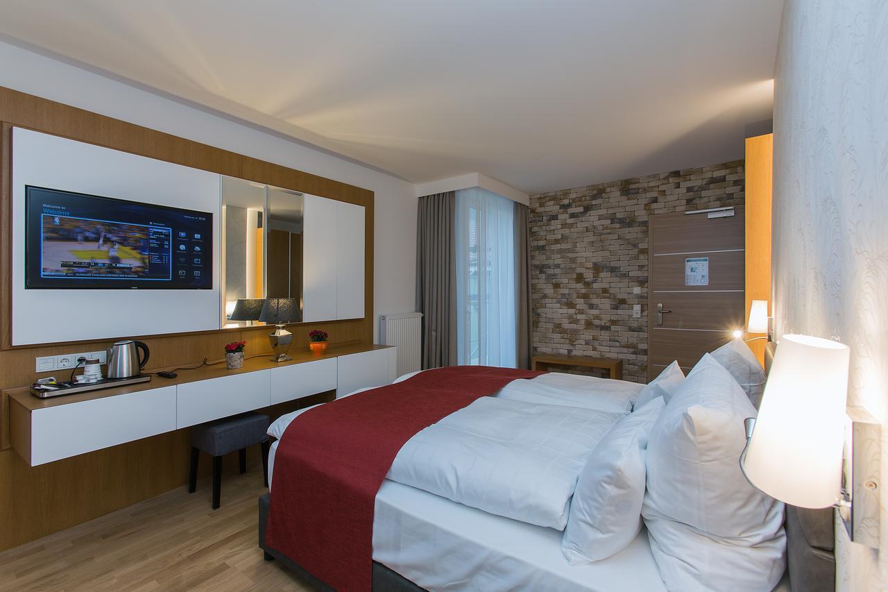 Hotel Am Schrannenplatz Memmingen Buitenkant foto