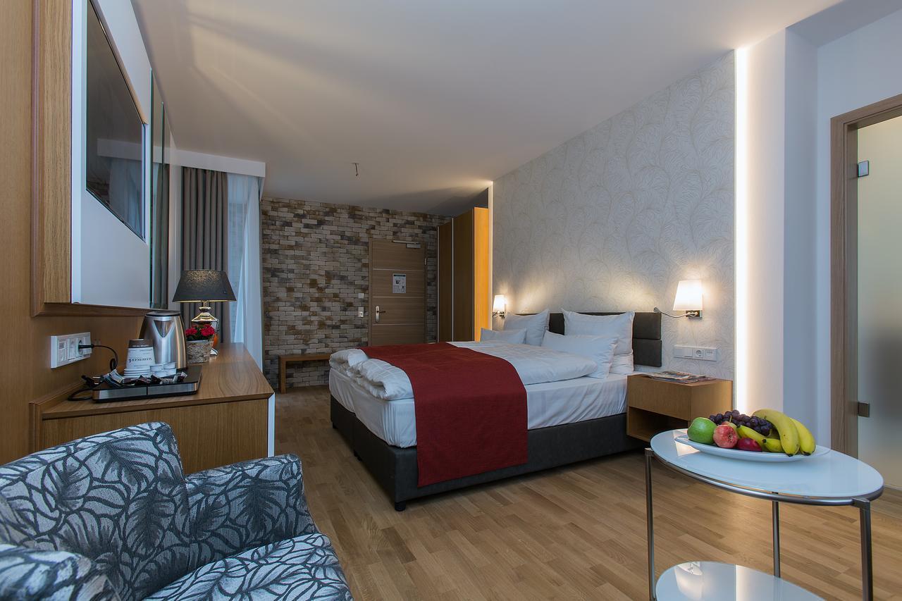 Hotel Am Schrannenplatz Memmingen Buitenkant foto